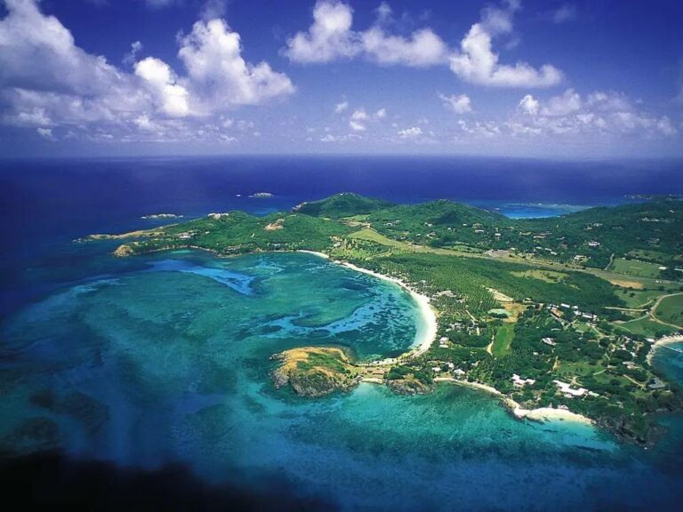 The Private Caribbean Island of Mustique - Lux you desire